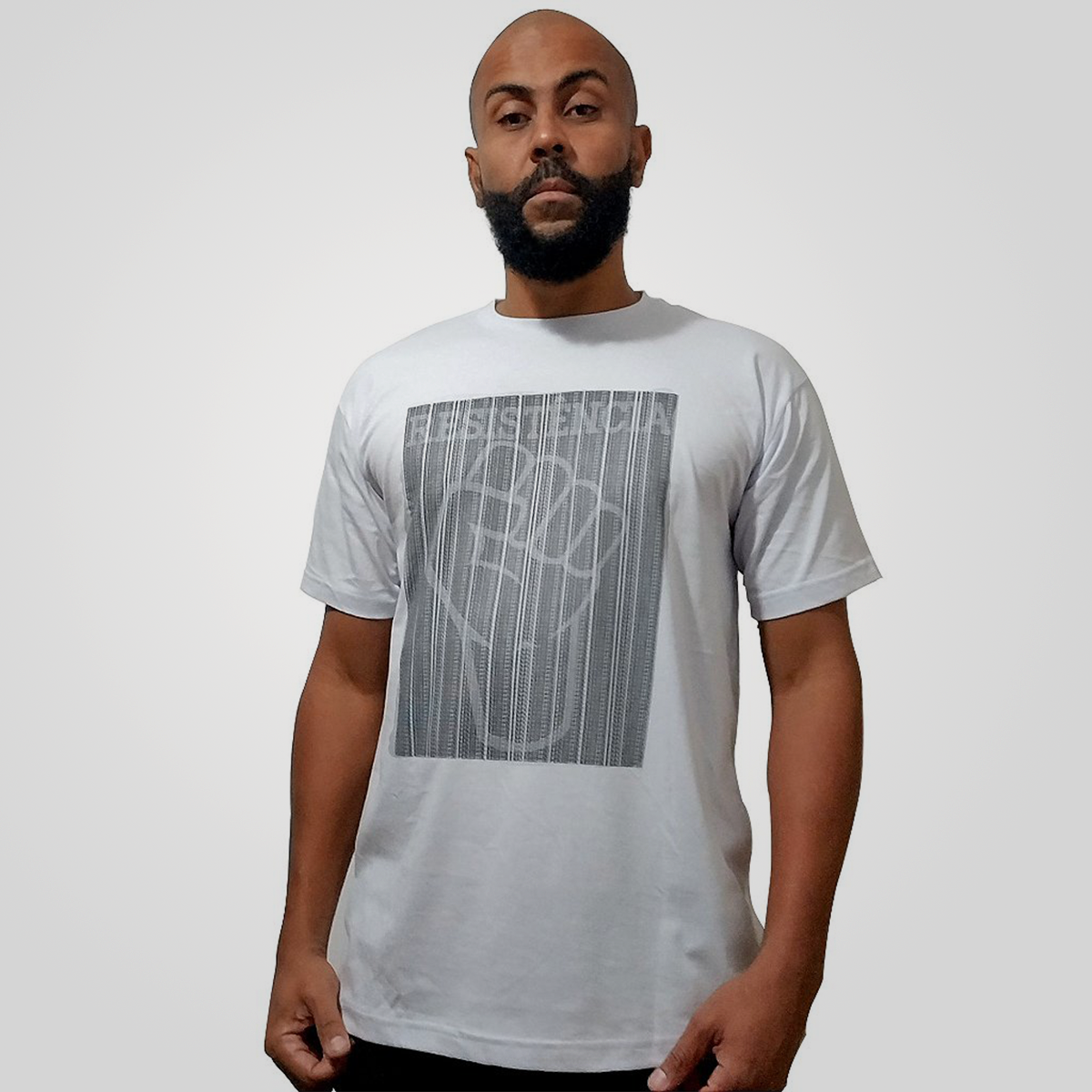 Camiseta Paciência carranca cartoon - branco