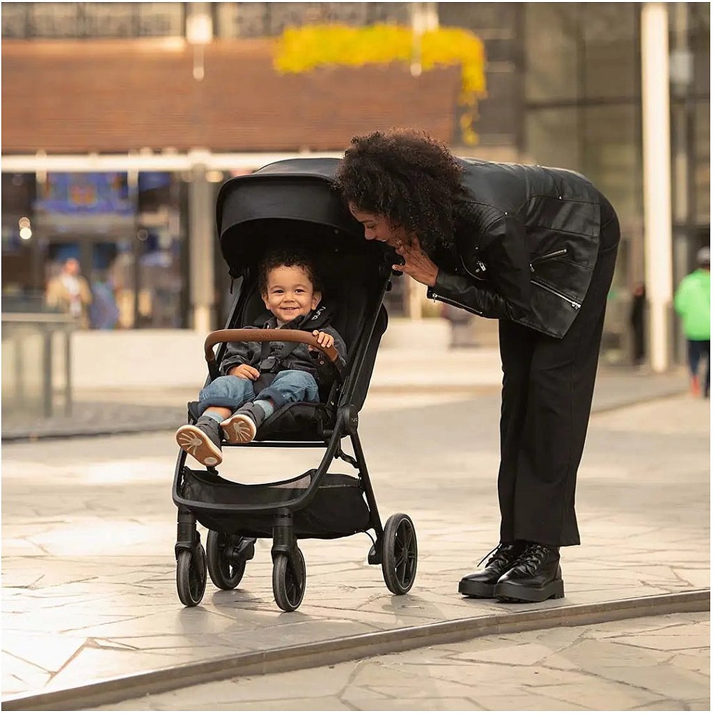 Carrinho De Bebê Nuna TRVL LX Bege Cedar | Missy Baby - Missy Baby