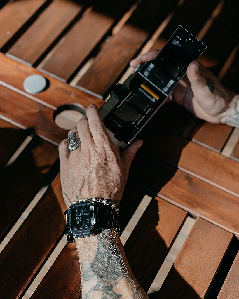 Relógio Nixon Regulus SS em Aço Inoxidável Preto - Magica Sports