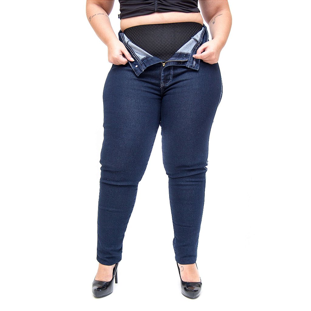 calça com cinta por dentro