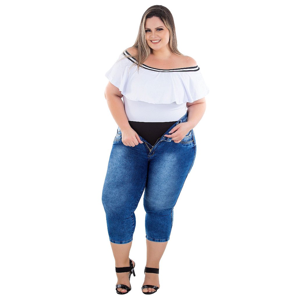 calça jeans cropped plus size