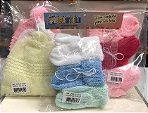 KIT SAPATO/LUVA/TOCA COM 3 PEÇAS