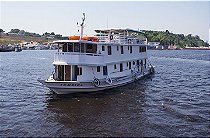 Barco Hotel Tumbira (35 pessoas)