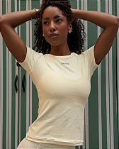 Baby Tee Aura Off White PRÉ-VENDA