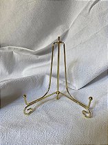 Expositor dourado de quadros