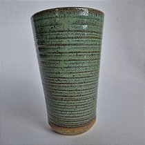 Copo reto verde 300ml com textura na lateral