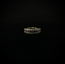Argola cravejada helix banhada a ouro