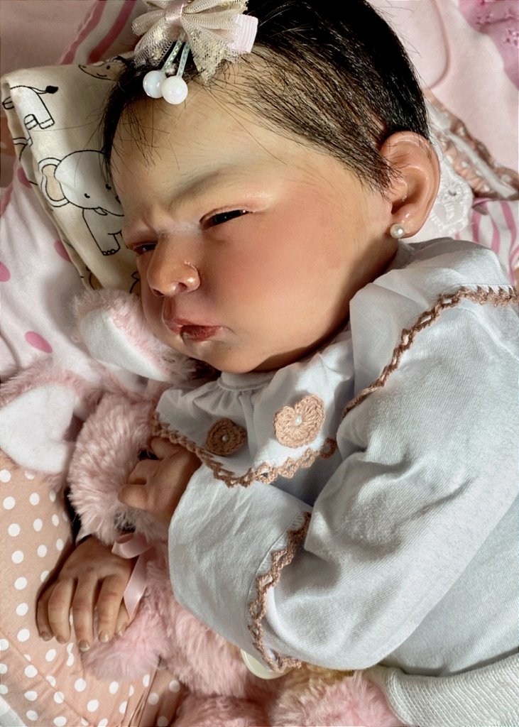 BEBÊ REBORN MENINA MEGA REALISTA CYNTHIA QUASE REAL - Maternidade Mundo  Baby Reborn