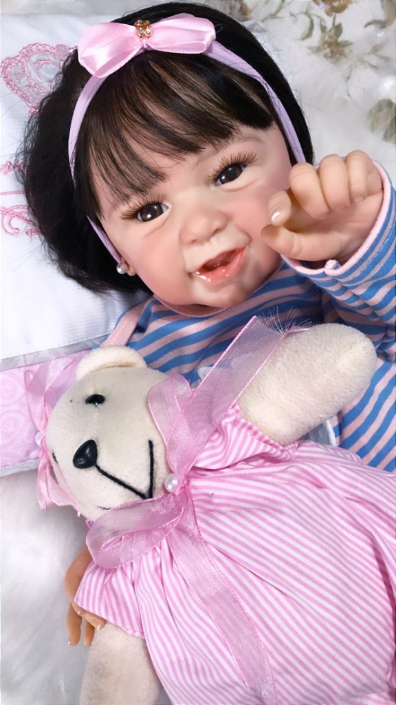 Bebê reborn corpo de silicone realista belinha esculpida A mão pode dar  banho em Promoção na Americanas