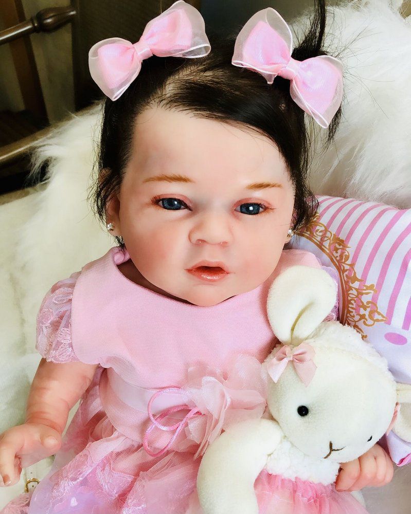 BEBÊ REBORN GISELY HIPER REALISTA TODA EM SILICONE PERFEITINHA QUASE UM  BEBEZINHO REAL - Maternidade Mundo Baby Reborn