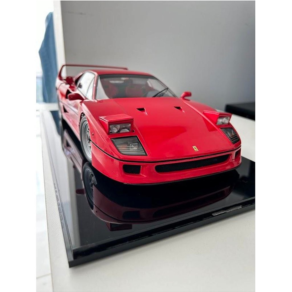 Miniatura Ferrari F40 1/12 - seminova - AutoMOTIVO Store