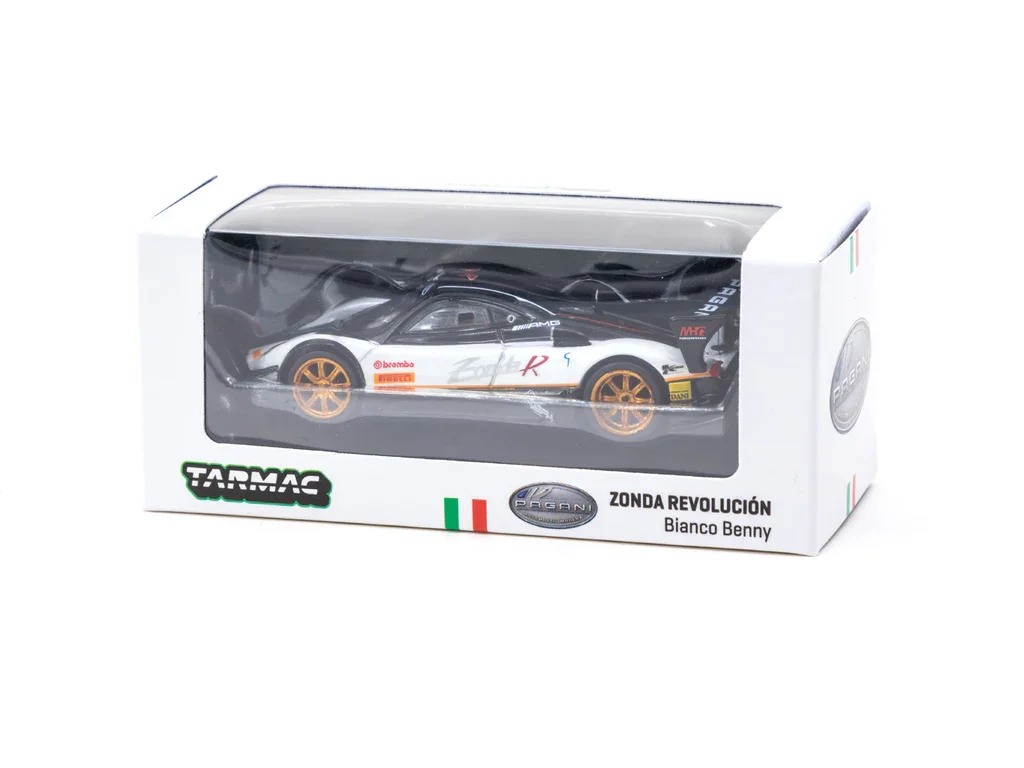 Miniatura carro Pagani Zonda Revolucíon branco 1/64 - AutoMOTIVO Store