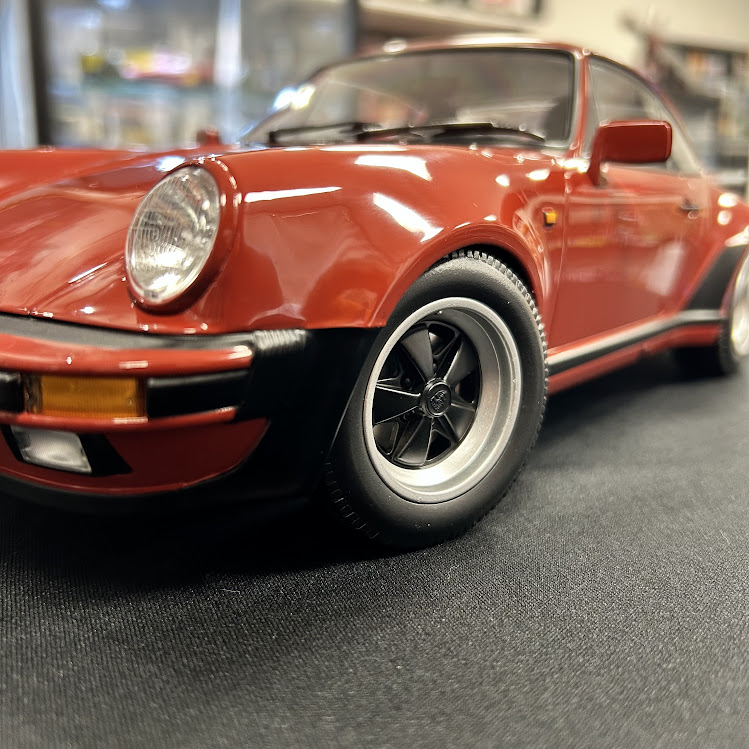 Miniatura carro Porsche 911 (930) Turbo 1977 Vermelho 1/12