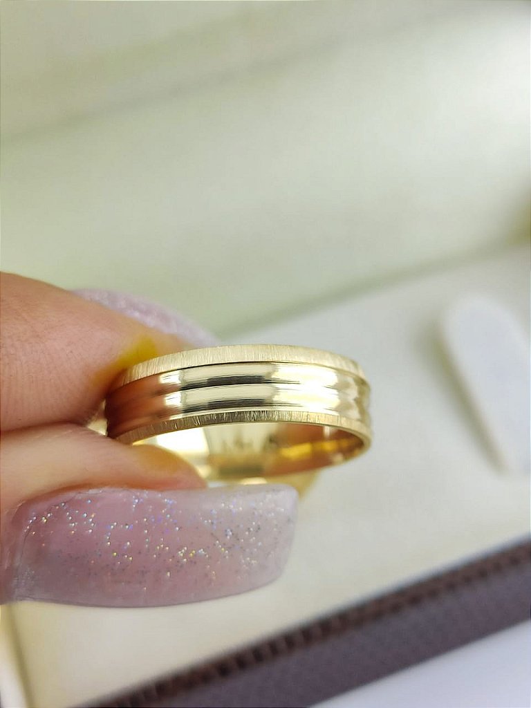 Aliança Casamento Abaulada 5mm Cravejada Ouro 18k - Monterrey Joias e  Alianças
