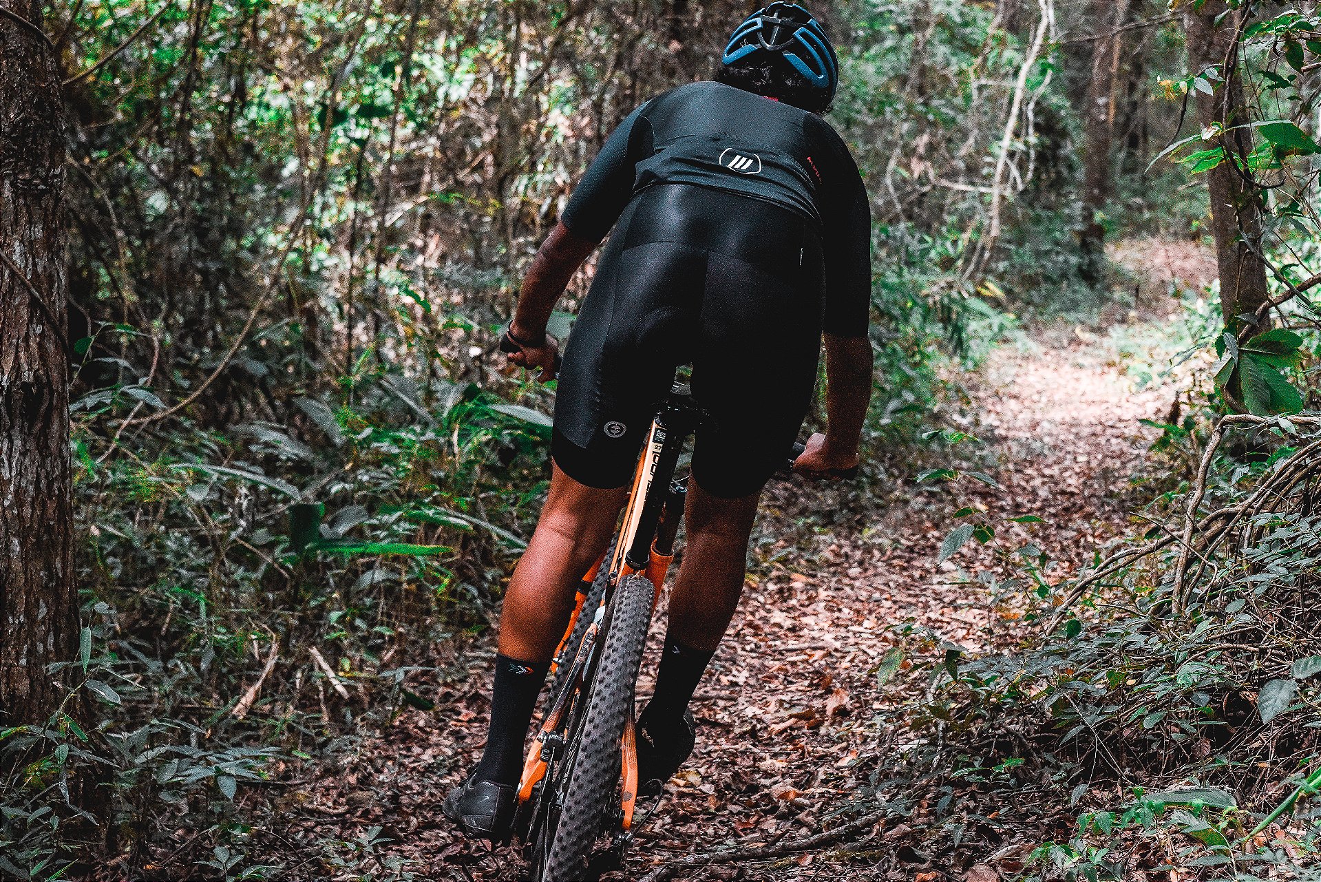 10 dicas para iniciantes em Mountain Bike - Meias Vince