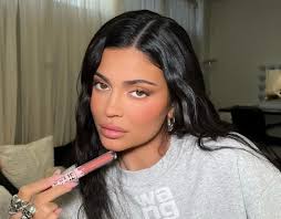 Kit Kylie Jenner Makeup Set (4 peças) - Cosmeticos da ray