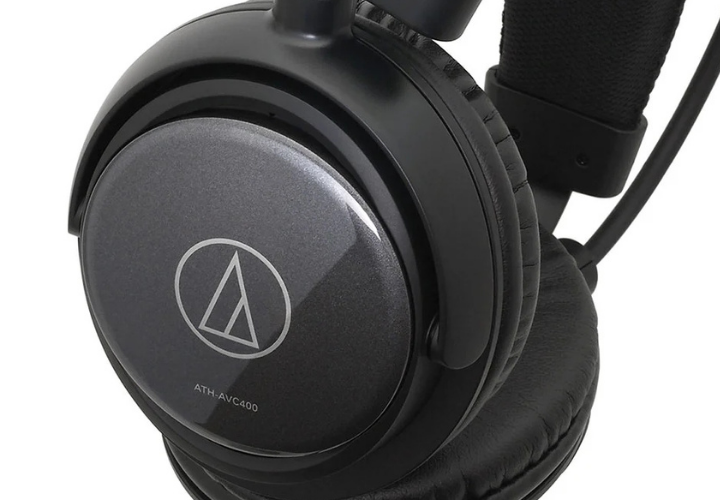 Almofadas grandes e macias para máximo conforto