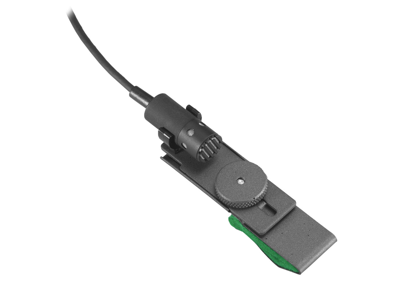 PRO70 montado em um violão com o adaptador AT8444 incluso