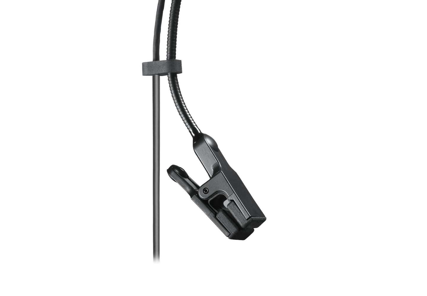 PRO35 com a garra UniMount® presa na campana de um saxofone