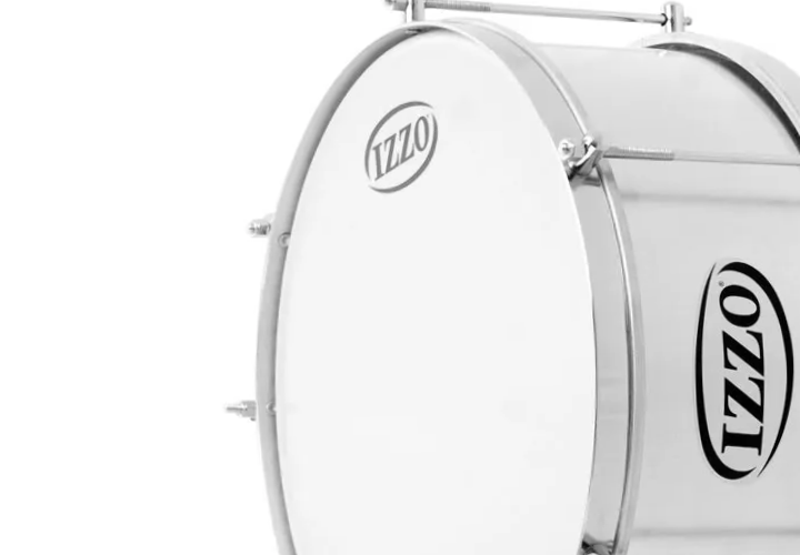Detalhe do sistema de afinação individual e aros de aço inox