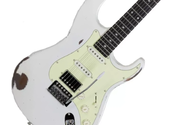 Acabamento Olympic White Relic com escudo Mint Green