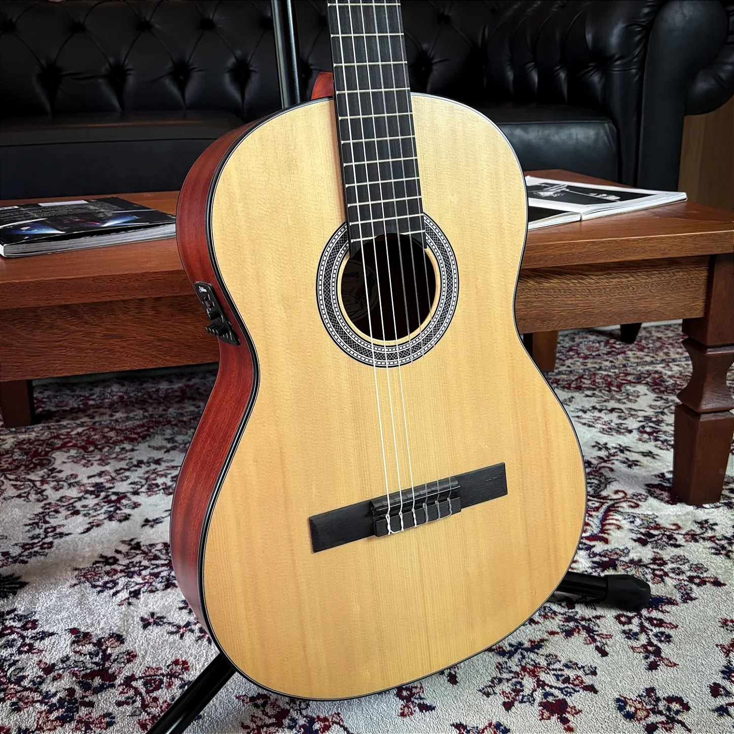 Tampo Solid Spruce