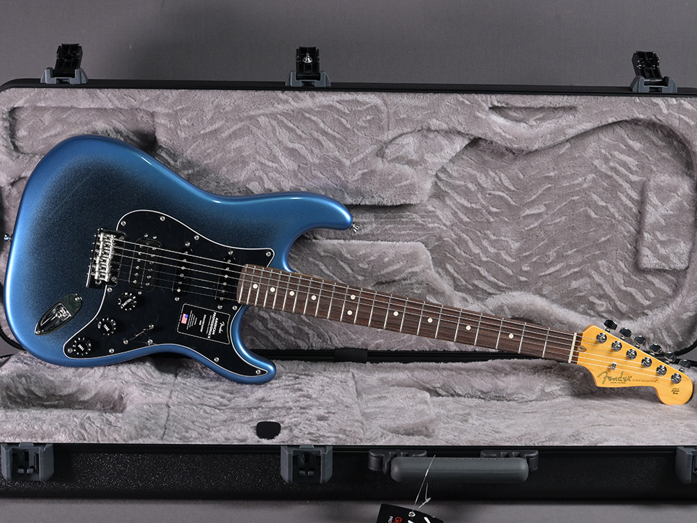 Guitarra Fender American Professional II Stratocaster HSS - Dark