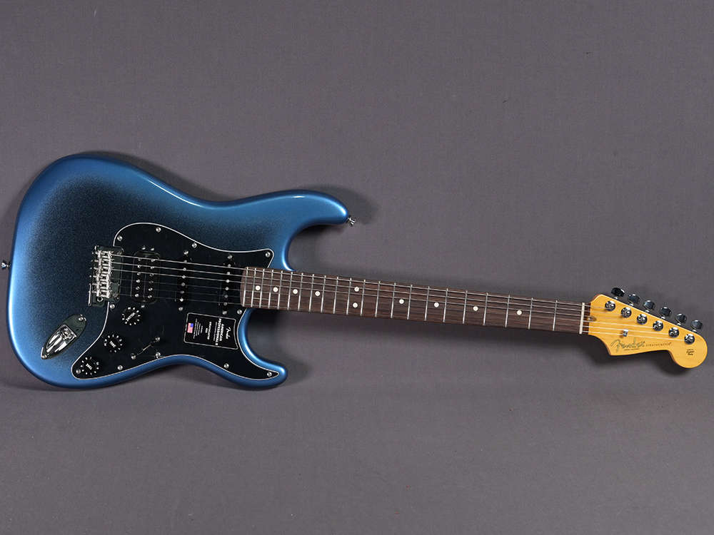 Guitarra Fender American Professional II Stratocaster HSS - Dark