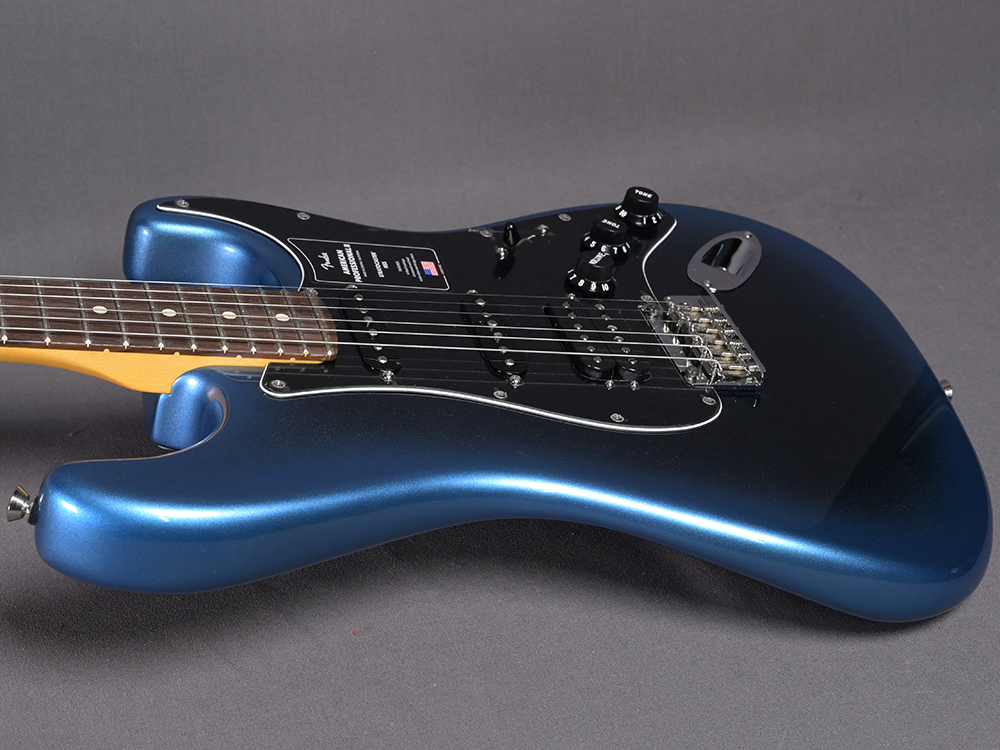 Guitarra Fender American Professional II Stratocaster HSS - Dark