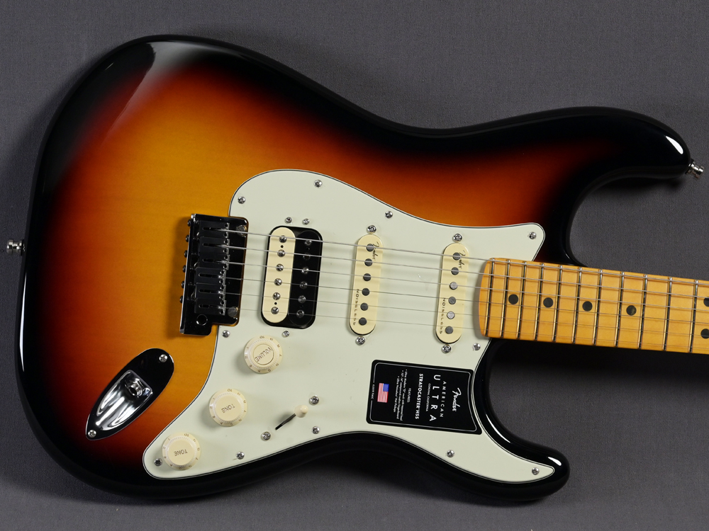 Guitarra Fender American Ultra Stratocaster® HSS - Ultraburst