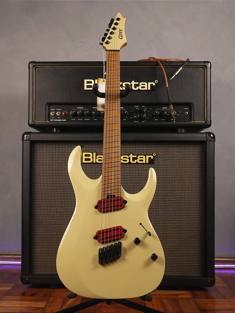 Guitarra Cort X700 MBG Mutility II Military Beige com Captadores Fishman Fluence e Bag