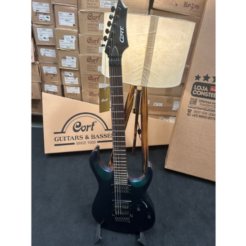 Guitarra Cort X300 FPU Flip Purple com Captadores EMG RetroActive Hot 70 e Ponte Floyd Rose Special