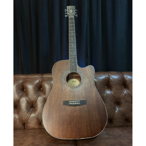 Violão Eletroacústico Cort AD880MCE OP Folk com Tampo Spruce Cutaway Pré CE304T e Corpo em Mogno
