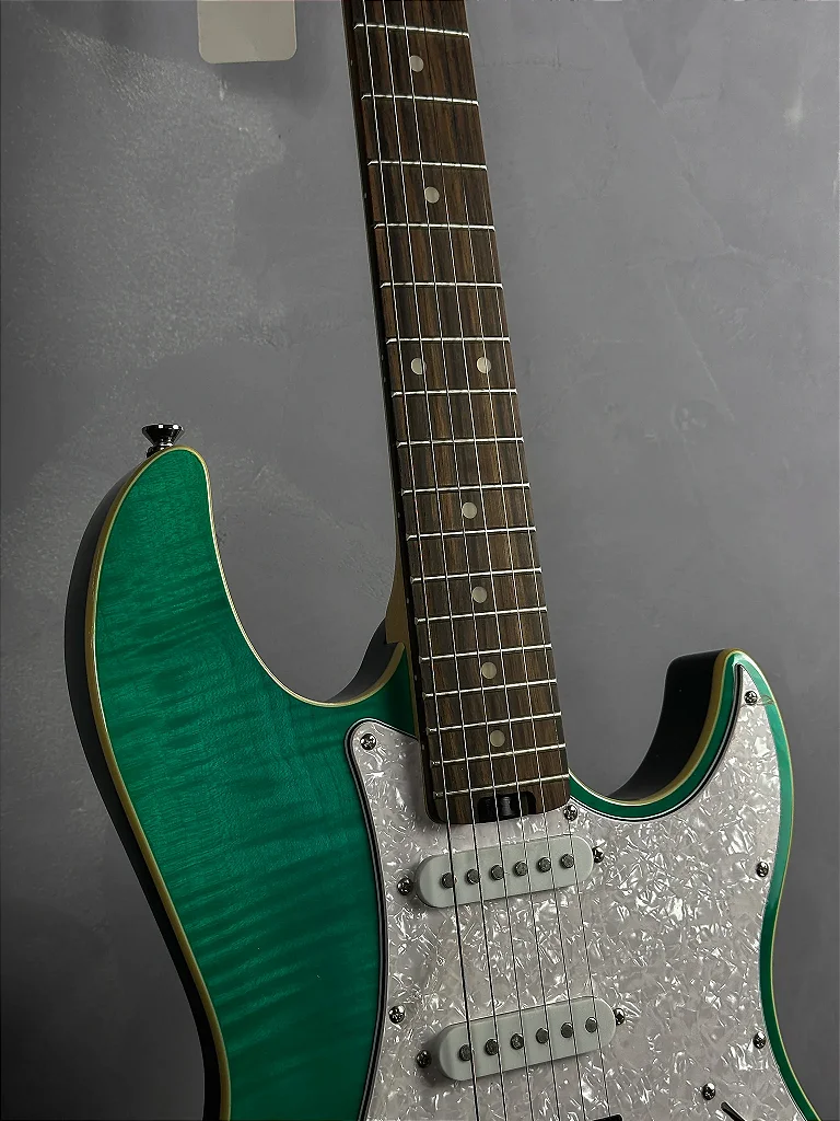 Guitarra Waldman ST-511F FAQ Faded Aqua Premium com Tampo Flamed e Tremolo