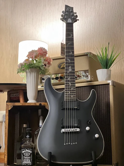 Guitarra Schecter Damien Platinum 6 SBK Satin Black com Captadores