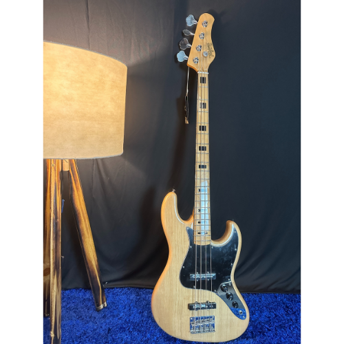 Contrabaixo Tagima TJB-4S NT Natural Swamp Ash Passivo com Corpo Swamp Ash e Escala Clara