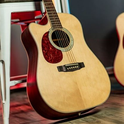 Violão Eletroacústico Cort MR710F NS Natural Satin Dreadnought com Solid Sitka Spruce e Fishman Presys II Canhoto