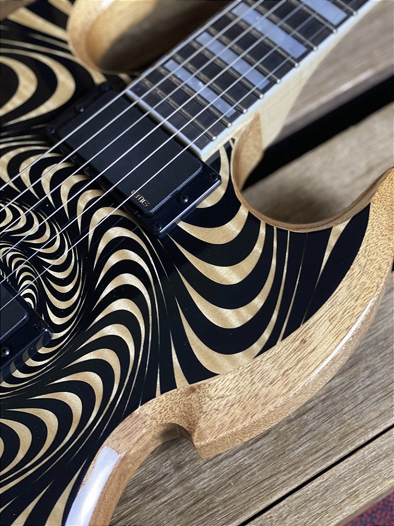 Guitarra Schecter Wylde Audio Barbarian Psychic Bullseye Rawtop com Captadores EMG 81/85 e Ponte TonePros 4525
