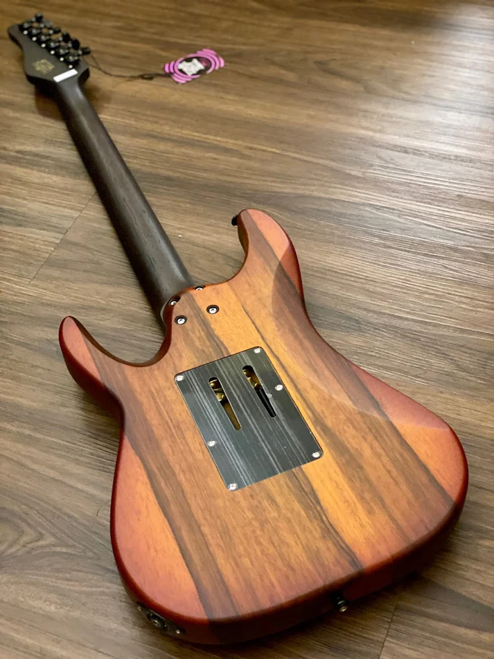 Guitarra Schecter Sun Valley Super Shredder Exotic FR Ziricote Natural Satin com Captadores Schecter USA Pasadena HSS e Ponte Floyd Rose Special 1266