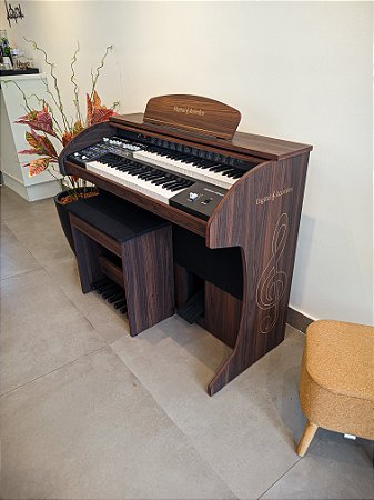 Órgão Digital Acordes Premium Marrom com Teclados Waterfall e 100 Timbres GM