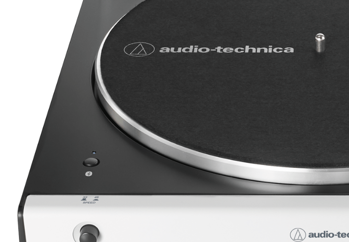 Toca-Discos Automático Bluetooth Audio-Technica AT-LP60XBT Branco com Acionamento por Correia e Pré-Amplificador Phono Integrado
