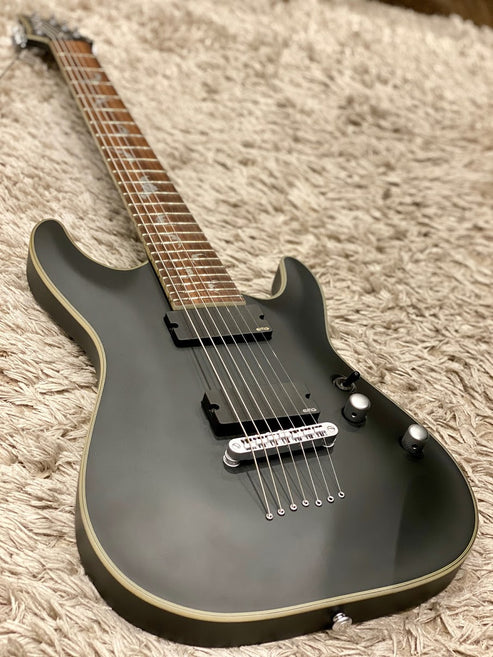 Guitarra Schecter Damien Platinum-7 SBK Satin Black 7 Cordas com Captadores EMG 81/60 HH e Ponte Tune-O-Matic 1185