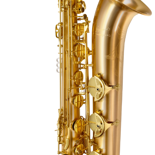 Saxofone Barítono P. Mauriat Le Bravo 200 BGL Gold Lacquer com Tudel Super VI Prateado e Campana Gravada à Mão