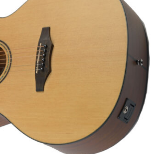 Violão Eletroacústico Seizi Canhotos Originals Ryu Cutaway Spruce Natural com Tampo Spruce Laminado Captador Fishman Sonitone e Acabamento Natural Satin