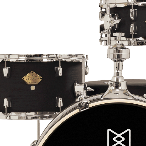 Bateria Michael Legacy Slim DML410 20" Matte Black Shell Pack com Air Float System Pés Telescópicos Automático Trava e Tom Extra Opcional
