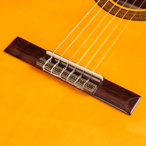 Violão Folk Acústico Eagle DH69 com Tampo Spruce Sólido, Fundo e Laterais Mahogany, Corpo Dreadnought e Tarraxas Cromadas