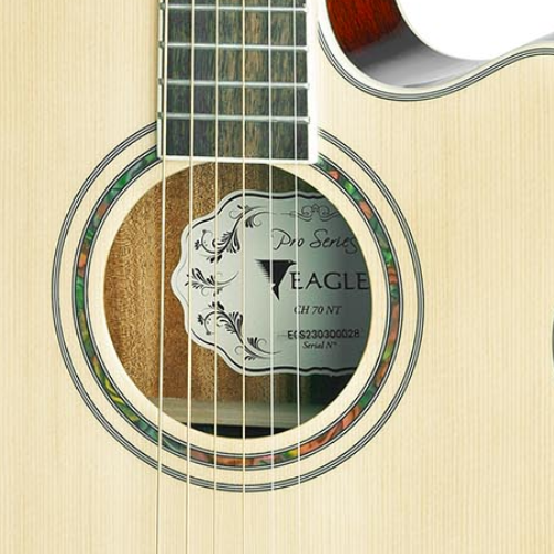 Violão Folk Eletroacústico Eagle CH70 NT Natural com Tampo Spruce, Corpo Mahogany, Equalizador Integrado e Afinador Cromático