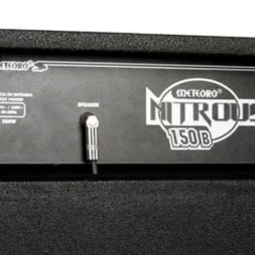 Amplificador Meteoro Nitrous CB150 150W 15 Polegadas para Contrabaixo com Equalizador 4 Bandas 2 Entradas (Passiva/Ativa) Saída para Caixa Externa e Saída de Linha para Som Claro e Potente