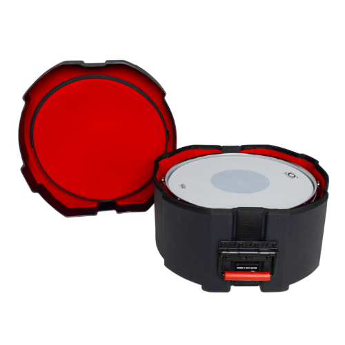Case para Caixa de Bateria Gator GPC 1465 SD 14x6.5 com Estrutura Rotomoldada Ultra Resistente Interior em Microveludo Vermelho com Espuma Acolchoada Alças Ergonômicas Travas Reforçadas e Sistema de Empilhamento Gator Grooves