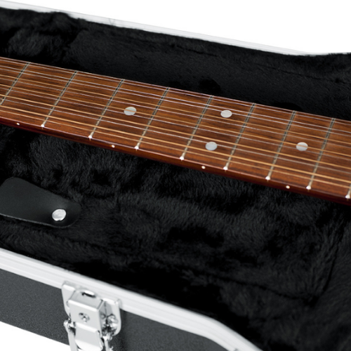 Case para Violão Gator GC DREAD 12 para Violão de 12 Cordas com Estrutura ABS Ultra Resistente Interior em Microveludo Vermelho Alças Ergonômicas Travas Reforçadas e Design Específico para Corpo Dreadnought 12 Cordas